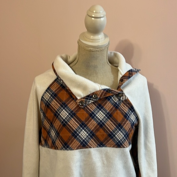 Entro cream Fleece Pullover Sweater rust and blue Plaid Accents Cabincore Size L - Picture 7 of 7